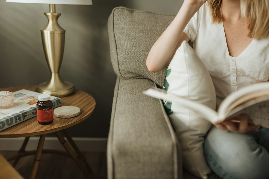 Estrogen Dominance in Women: Causes, Symptoms & How to Recognize It
